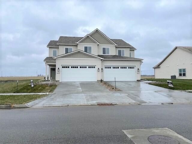 Photo - 915 Henryson St
