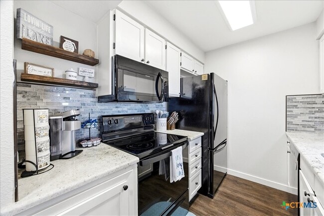 Photo - 1135 Parkview Dr Unit C18