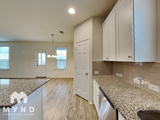 Photo - 113 Kildeer Pass