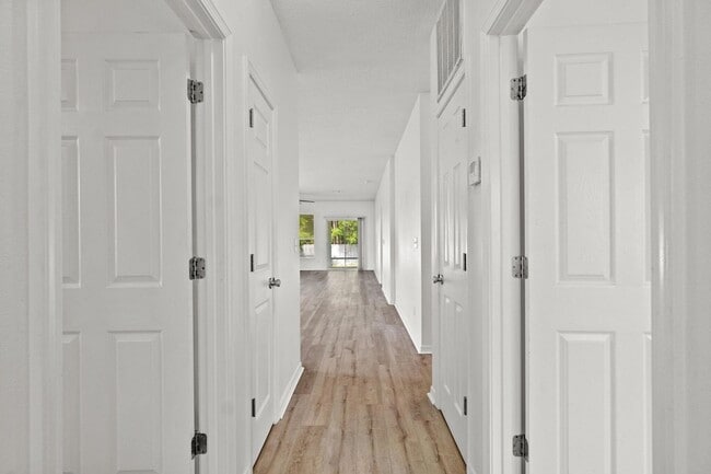 47 White Heron Dr