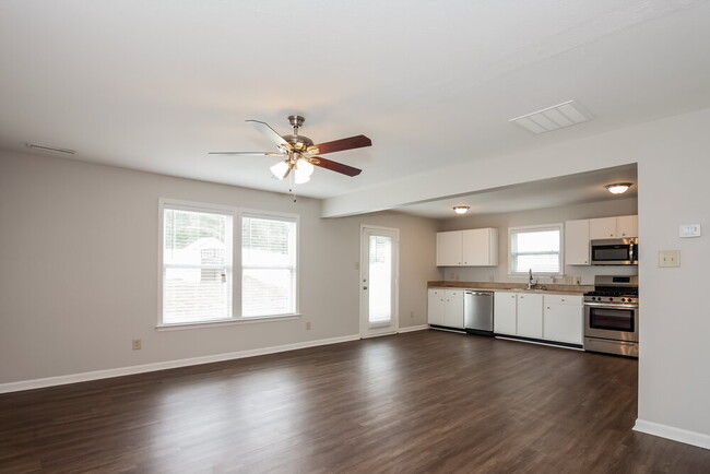 Photo - 1626 Matthew Allen Cir