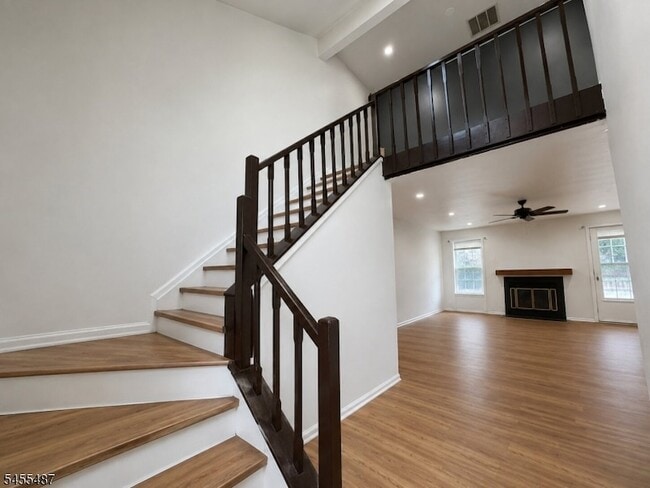 121 Harrow Dr