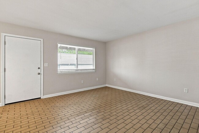 Photo - 201 E College Blvd Unit 17
