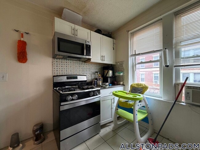 518 Cambridge St Unit 6
