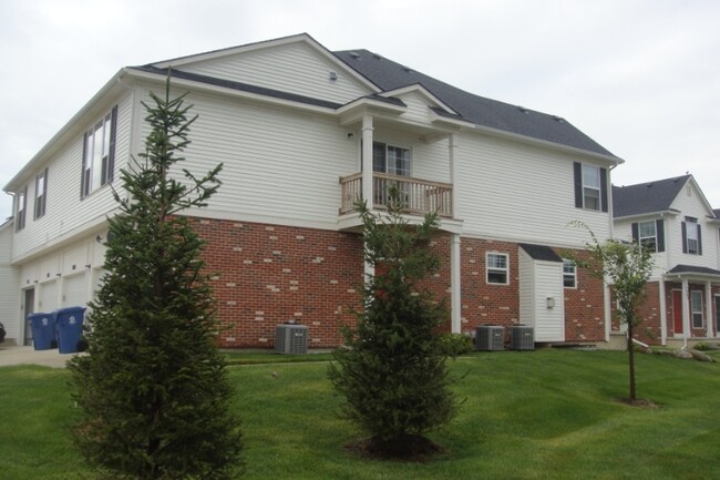 Photo - 2604 Riversedge Dr Condo