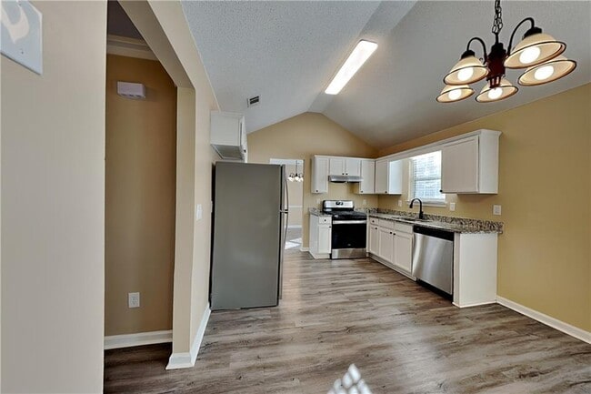 Photo - 7000 Greenfield Ln