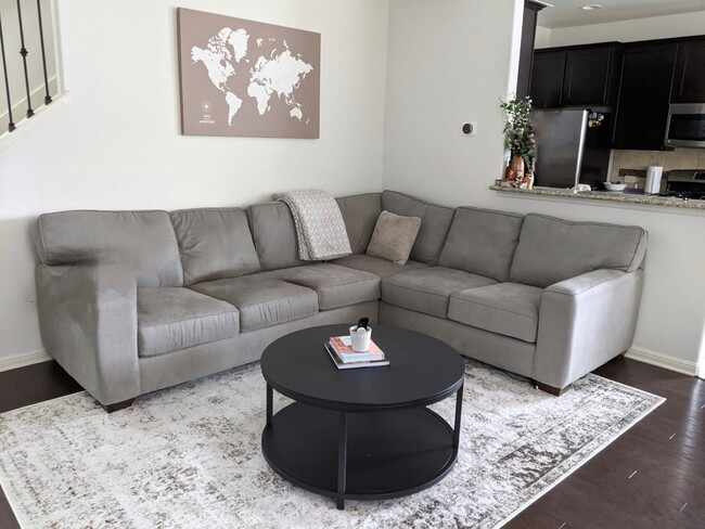 Photo - 1520 Beebrush Ln