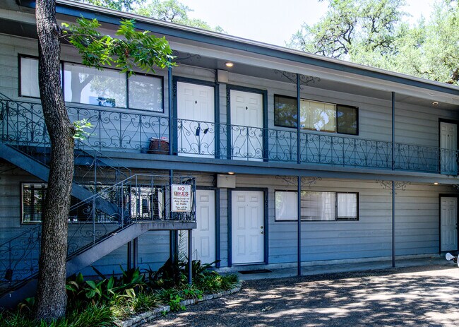 Building Photo - 803 W 28th St Rental