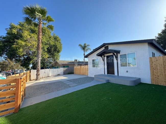 Photo - 220 Southlook Ave