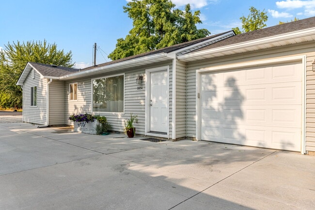 Photo - 9954 W Utahna Rd House