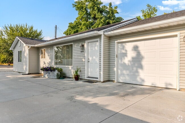 Building Photo - 9954 W Utahna Rd Rental