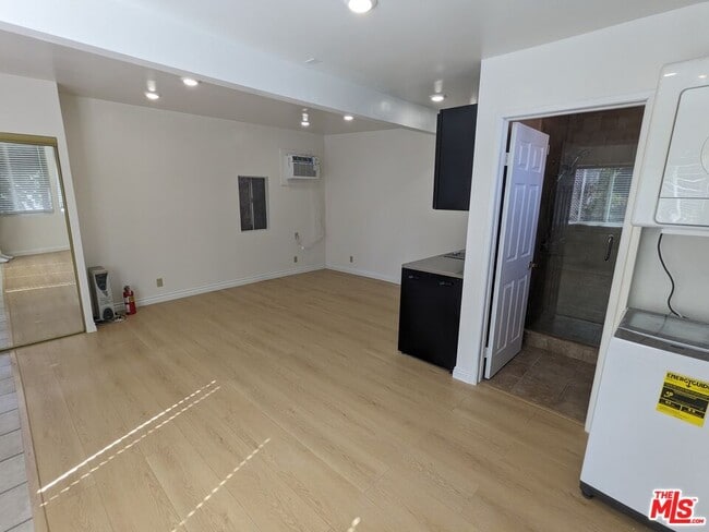 Photo - 326 S Almont Dr