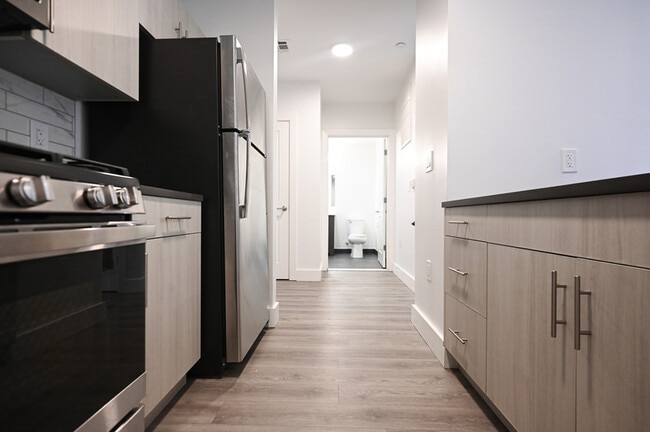 Building Photo - 276 Reock St Rental