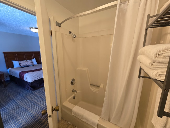 Photo - 346 W Kansas St Unit 117