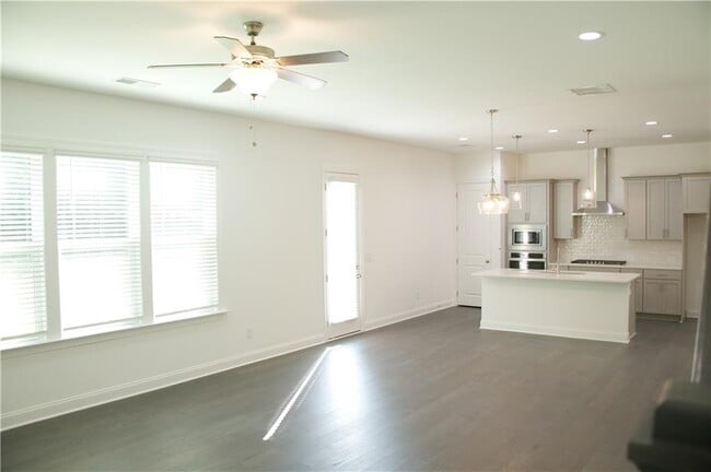 Photo - 4381 Encore Blvd