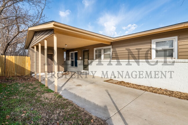 Photo - 2803 S Glenn Ave