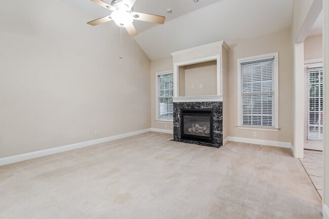 Photo - 604 Beautyberry Ln