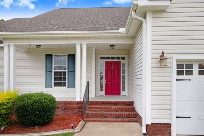 Photo - 200 Poplar Knoll Rd