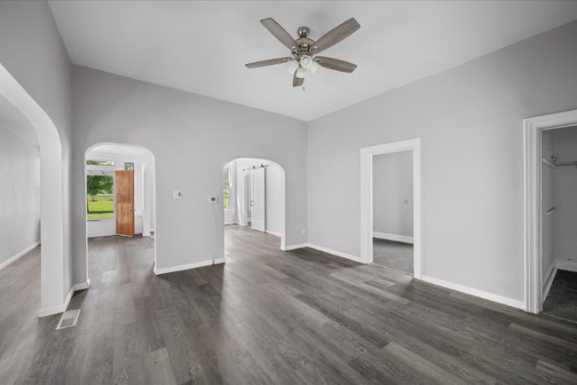 Photo - 416 Colburn St