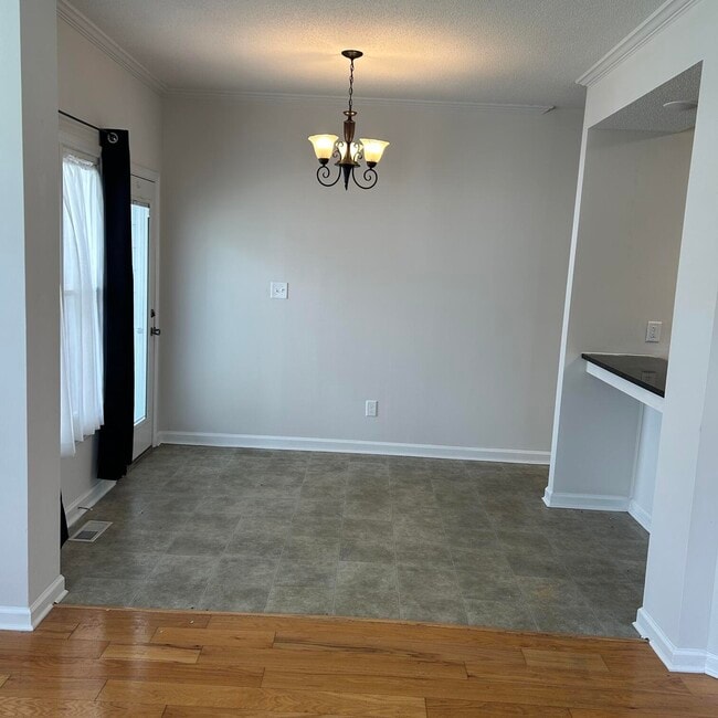 Photo - 260 Grove