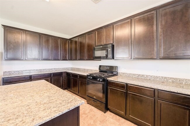 Photo - 15810 Mountain Willow Way