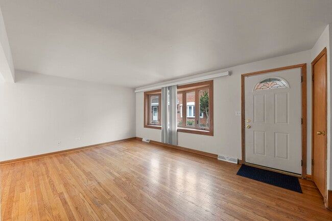 Photo - 509 Barnsdale Rd