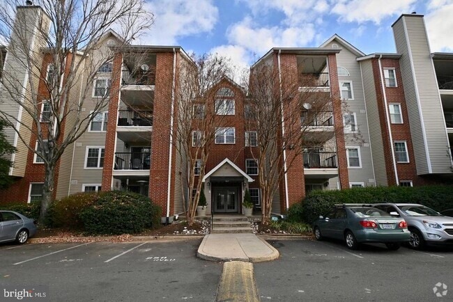 Building Photo - 3315 Wyndham Cir Unit 4236 Rental