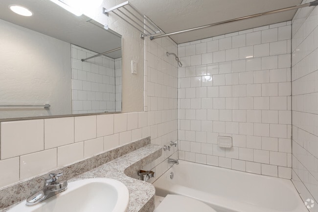1BR, 1BA