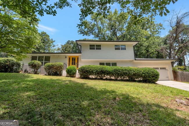 Building Photo - 3102 Edgewater Dr