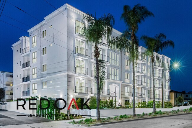 Photo - 1237 S Holt Ave Unidad 206