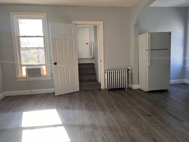 Photo - 7 Beacon Ave Unit 2nd Floor