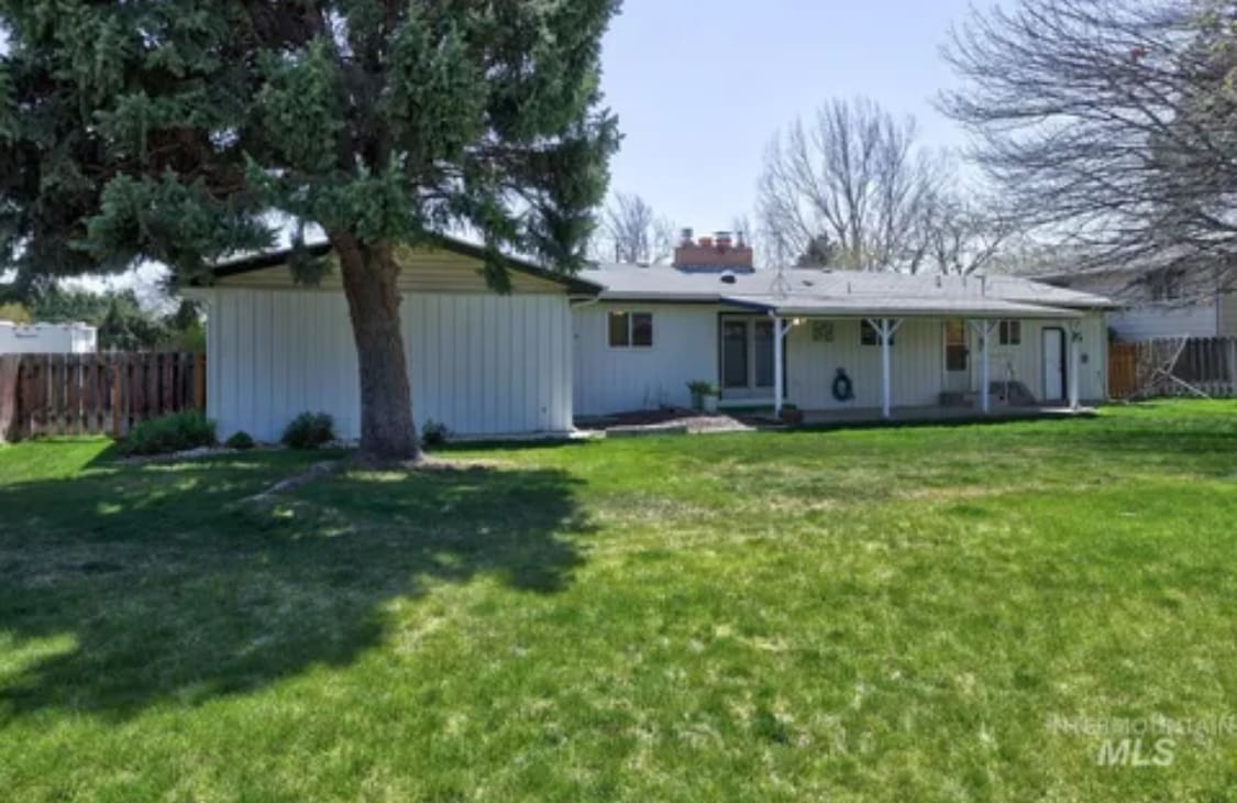 Photo - 520 W Bird Ave