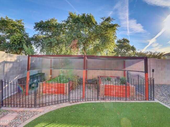 Photo - 3405 W Alta Vista Rd