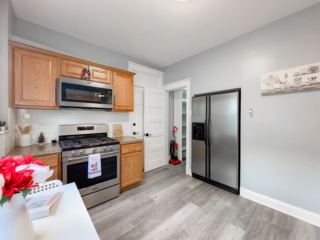 Photo - 2039 W 23rd St Unit 2