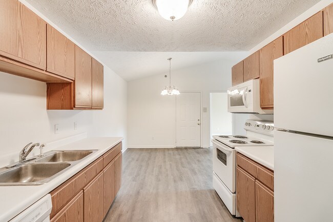 Photo - Lexington Square Apartments