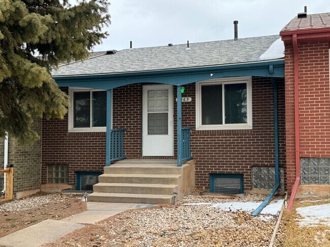 Building Photo - 2 bed, 2 office, 2 bath Townhouse