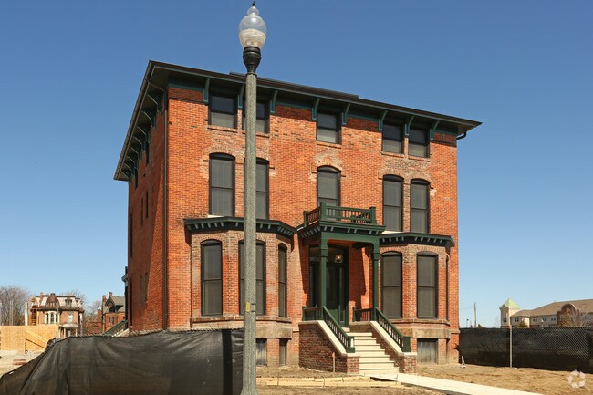 Photo - City Modern - Condos