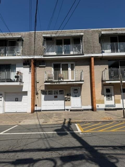 Building Photo - 6107 Palisade Ave Unit 3
