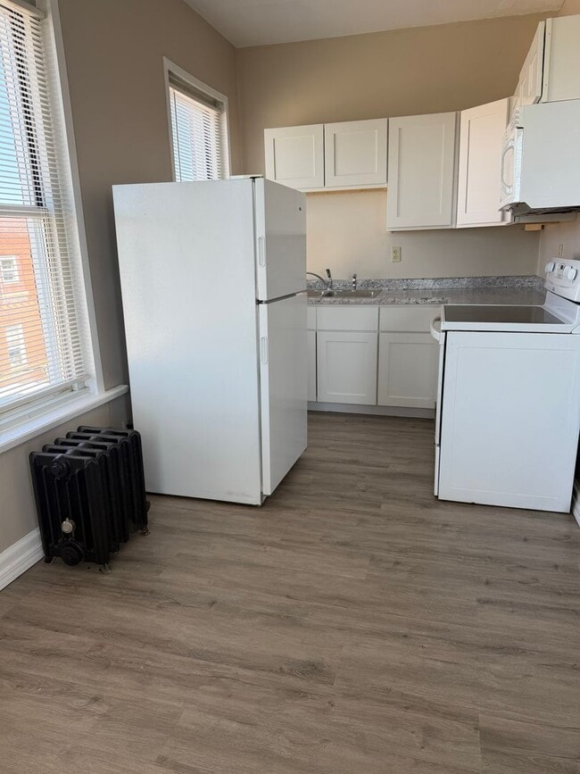 Photo - Karlton Apartments