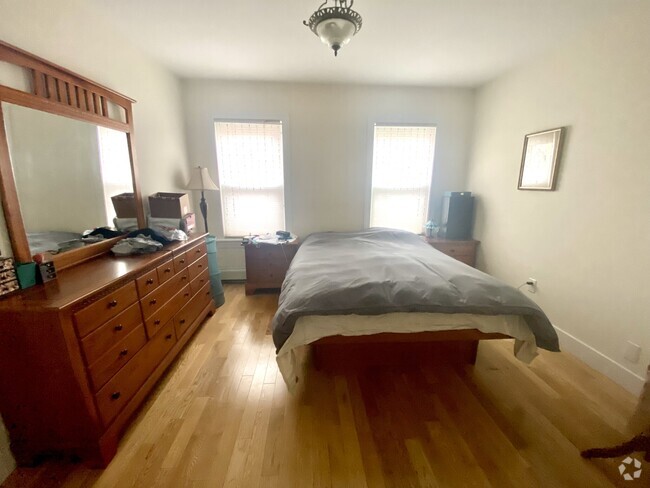 Building Photo - 14 Fisk Pl Unit 14 Rental