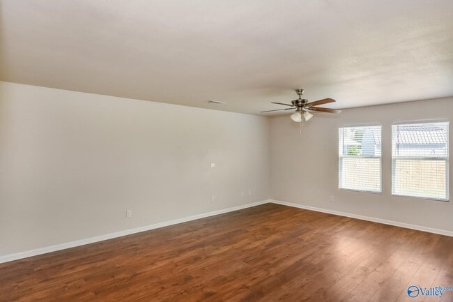 Photo - 123 Fire Fly Ln