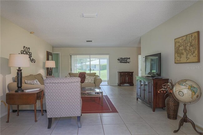 6986 W Country Club Dr N