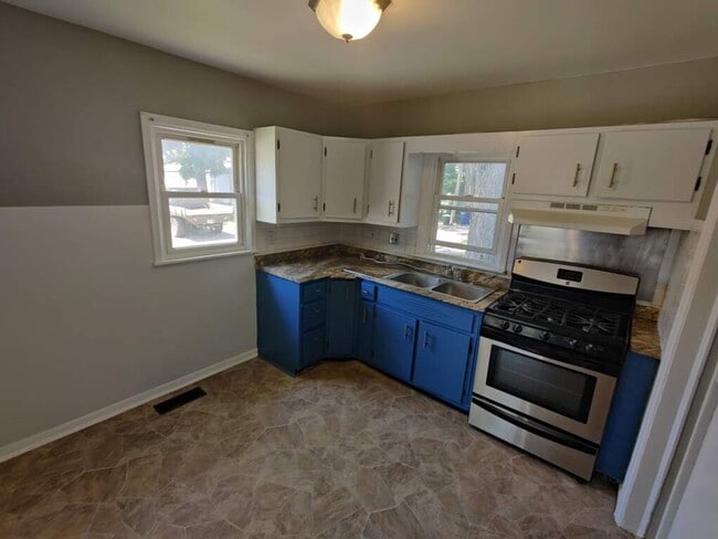 Photo - 1123 S Noble St