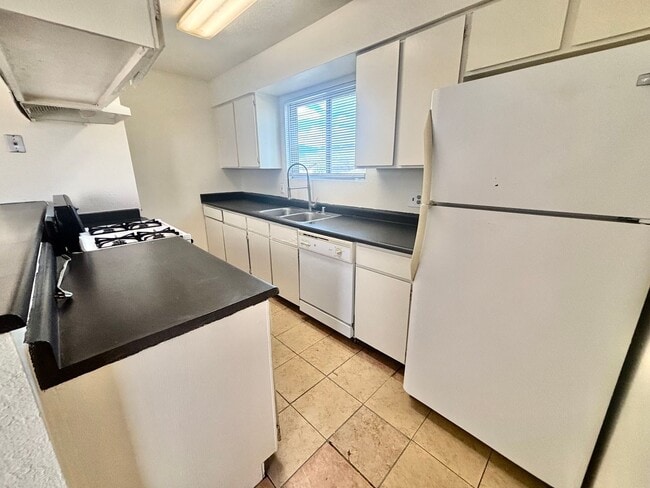 Photo - 117-113 General Arnold St NE Unit 117 C