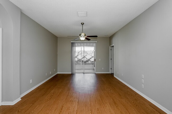 Photo - 1231 Loretto Cir