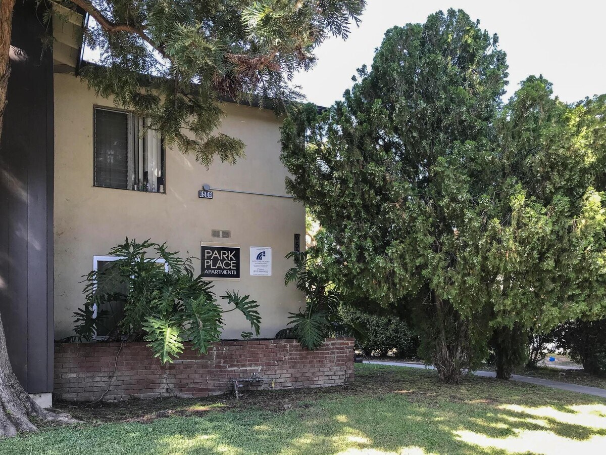 Photo - Park Place Apartments