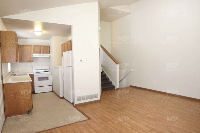 Photo - 518 S Howes St