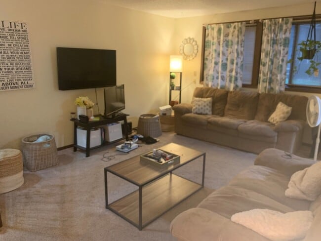 Photo - 2 Br / 1 Ba TH w/ 1-Car Garage in Brooklyn...