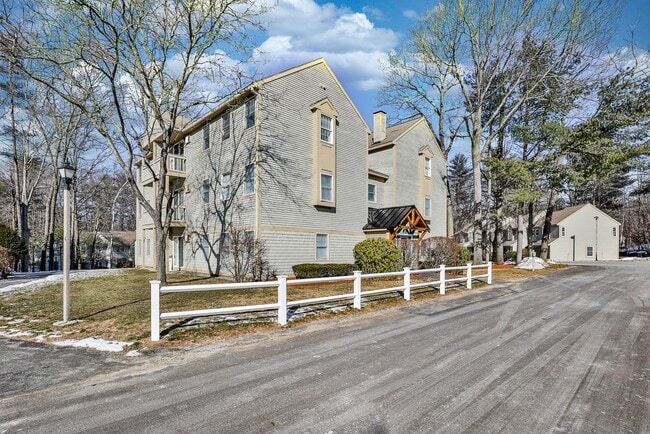 Building Photo - 169 Portsmouth St Unit C-87