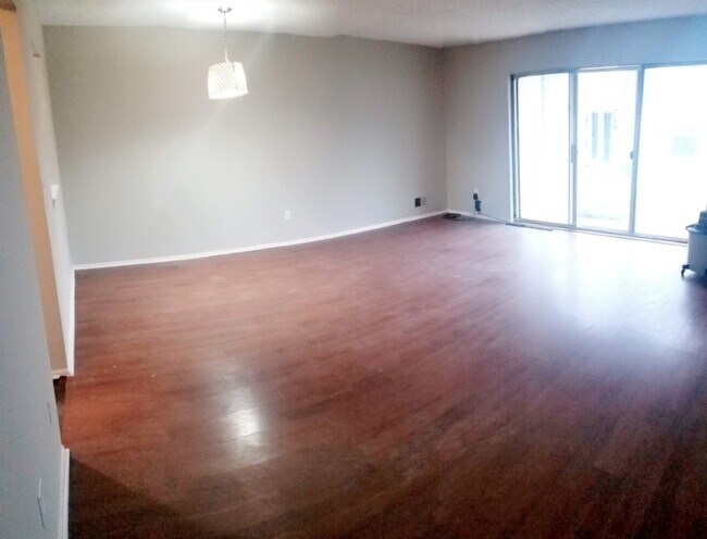 Photo - 307 Tulip Ln Unit 307